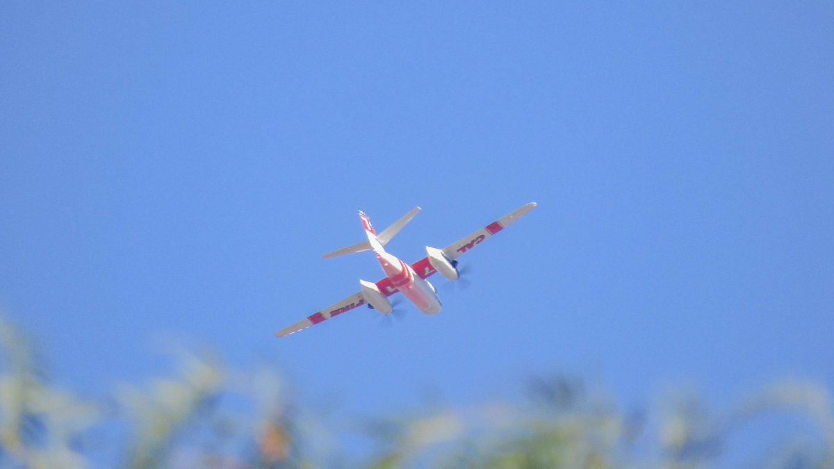 CA_Wildfires's tweet photo. Tanker-71 preparing to make a drop on the #Frogsfire 
July 6, 2023
#aviation #aviationphotography https://t.co/rKS4lKhaDy