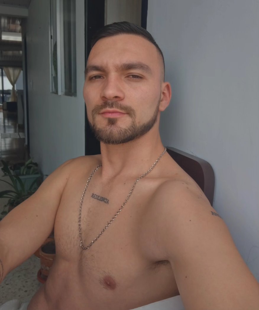 Quintero 🖤😎 tweet media