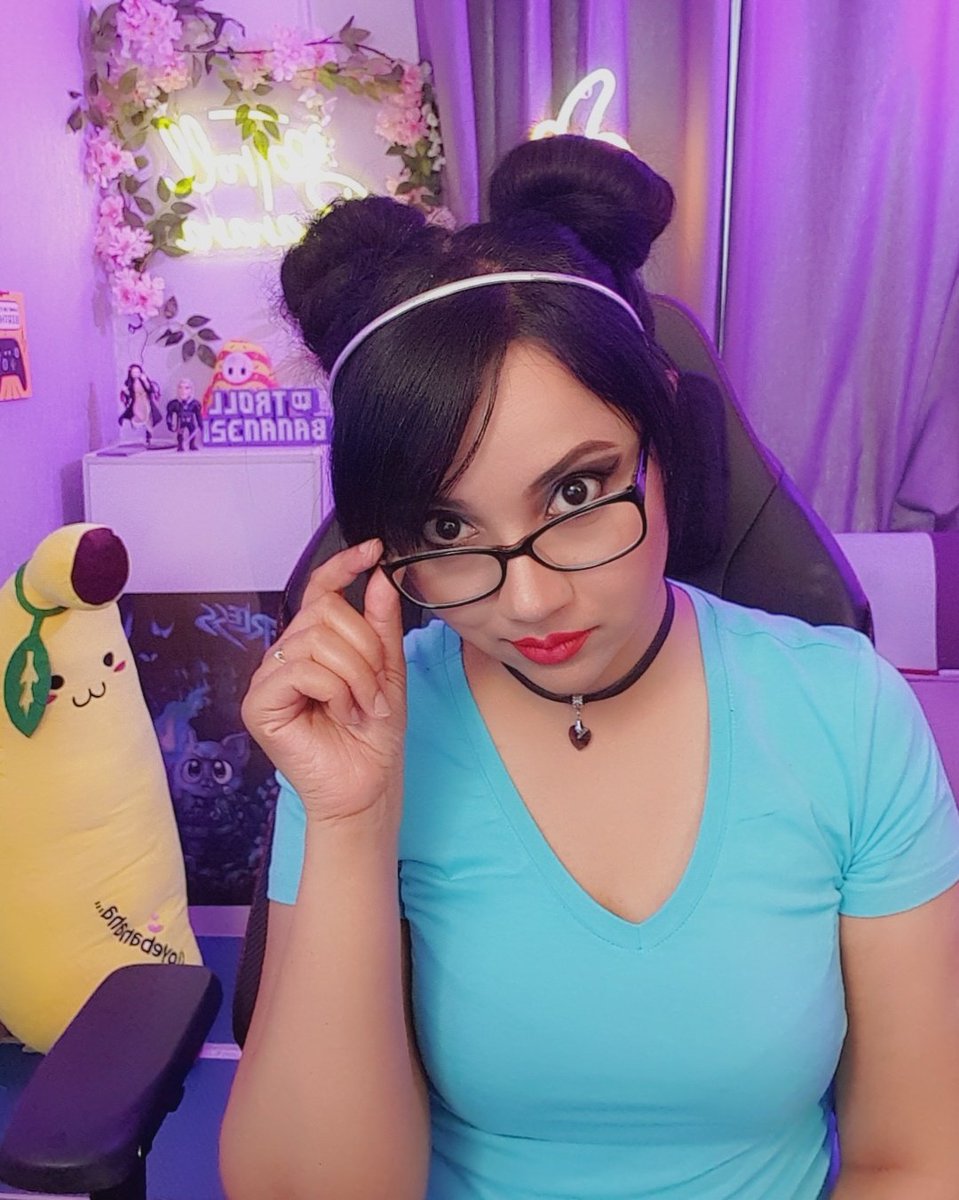 TrollbananaShow's tweet photo. Fall guys with the boiz. Live now
https://t.co/pnJRY7xAJ8
#streamer #twitchtv #livestreaming #twitchgirls #twitchstreaming #twitchgaming #twitchlive #twitchgirl #gamergirl #girlswhogame #contentcreator #contentmarketing #twitchgaming #trollbanan321 #FallGuys #fallguyscustoms https://t.co/92zhTIqkwC