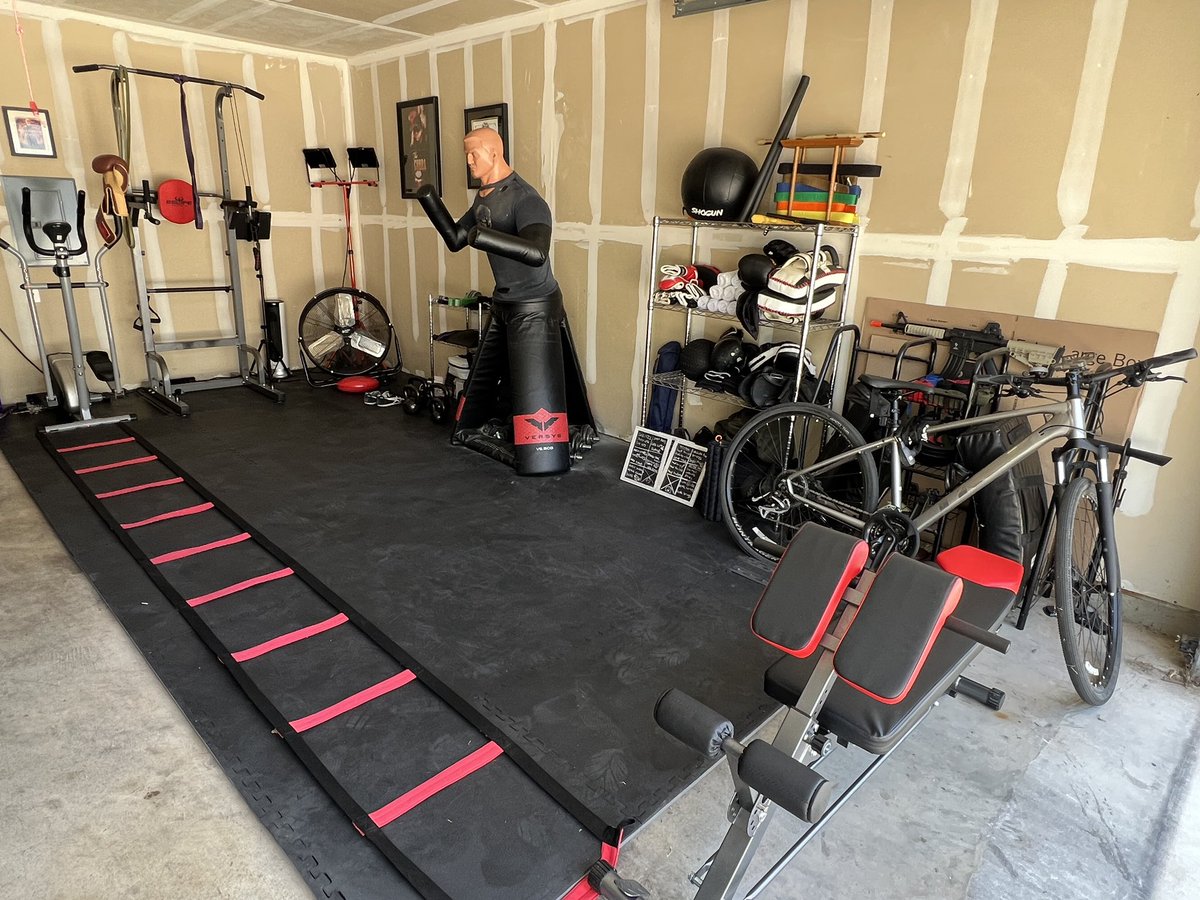 While it’s not the most advanced home gym ever created, I really love my “little gym that could.” 😂 

It removes any &amp; all excuses about working out even just 30 minutes a day.

Today, however, was a full 60 in 95° (34° C) heat. I earned my ice cream…but I’ll have a burger. 😝