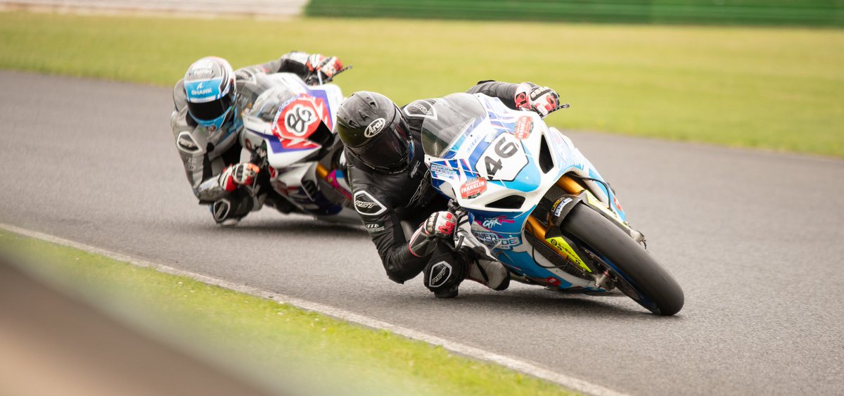 GTHpicsnaps's tweet image. Knee bother @mallorycircuit #EMRA image GTHpicsnaps