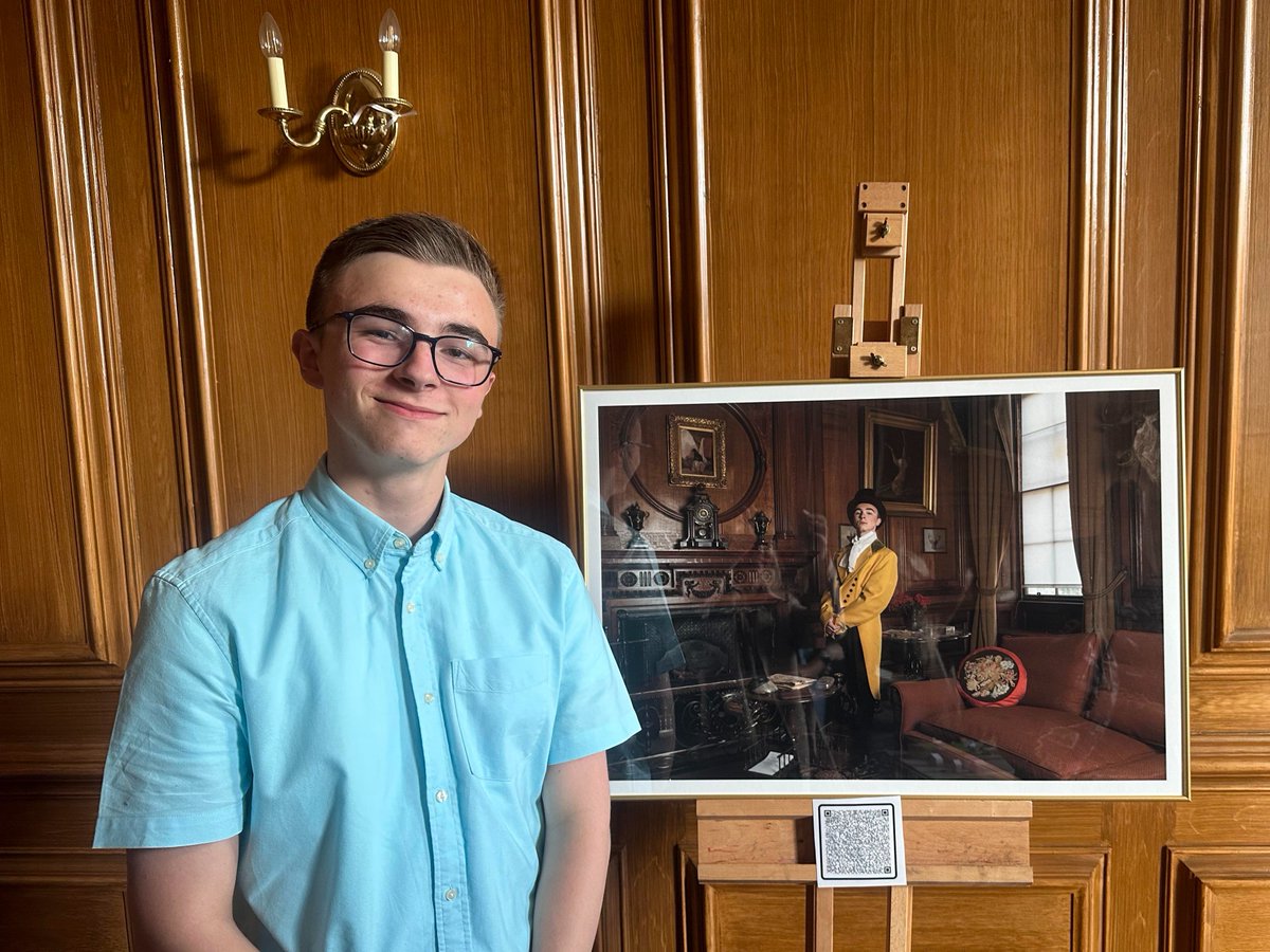 MaghullHighsch's tweet photo. Congratulations to Adam who won an award from the Croxteth GEMS community association for his role as youth volunteer 👏Well done Adam #rolemodel #community https://t.co/vB5c2EyryD