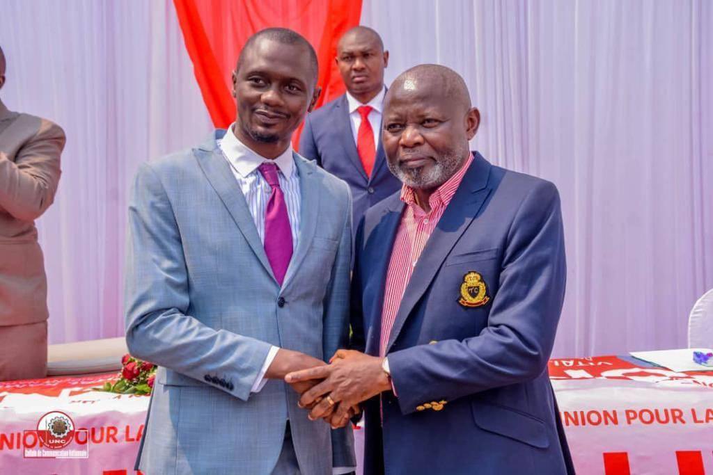 RemyBongungu's tweet photo. Après plusieurs fronts ds l’intérêt d la patrie et d mon parti @uncrdc, mon père le Dr @vitalkamerhe1 a couronné notre combat au travers ma nominat* com Adm à l’ ANADEC par Ord du @Presidence_RDC @fatshi13 à qui je témoigne ma gratitude.

Merci à l’encadreur le SG @billykambale1 https://t.co/qG3vJVz6u9
