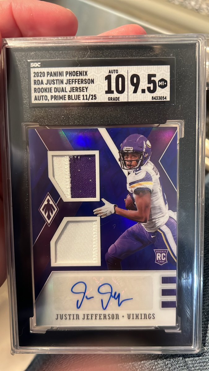 TheWaterboy_1's tweet photo. What a Pop 1 mail day!! Justin Jefferson RPA /25 SGC 9.5/10

#footballcards #footballcardsforsale 
#whodoyoucollect #thehobby #nfl #football #panini #tradingcards #rookiecard #rookie #psa #cards #sportscardsforsale  #nflcards #rookiecards #sportscardscollector #prizm https://t.co/HTJkjqewGX