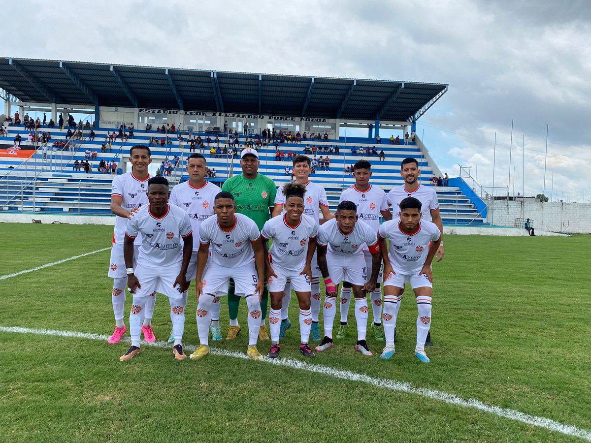 AsoGuayas's tweet photo. Campeonato Ascenso Nacional AsoGuayas
"Copa XTRIM"
*Resultado en estadio Alejandro Ponce Noboa
@CDEverest 0 - 3 @NaranjaMeknica1
#SegundaCategoria
#SeptimaFecha #PrimeraEtapa https://t.co/fkVpnvxsrs
