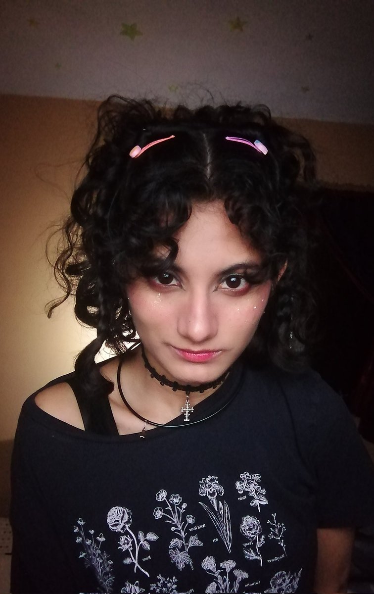 Fotito de media noche hasta que le sepa a subir furros xd