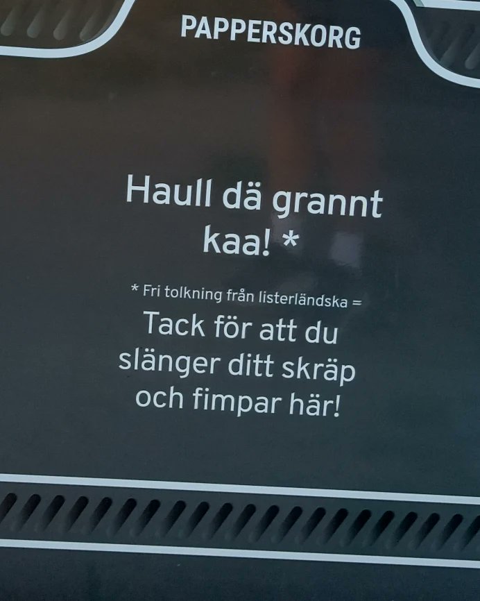 ltenstedt's tweet image. #Killebom stadsfestivalen i #Sölvesborg fyller 50. Mycket bra jazz o blues i Blåregnets trädgård. Har för mig att Malmöfestivalen dillade om vara äldst när de fyllde 40. Notera att kpmmunen börjat använda listerländska ❤️.