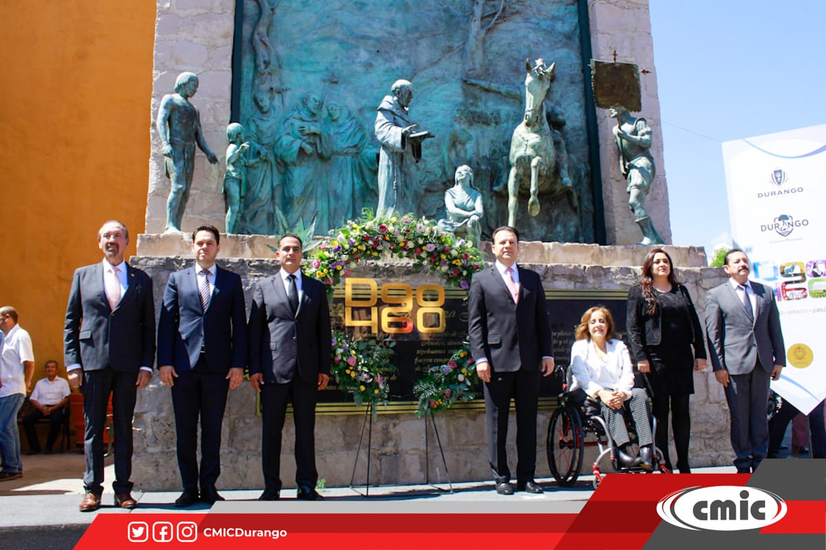 cmicdurango's tweet photo. Se llevó a cabo la Sesión Solemne del Cabildo y Lectura del Bando Solemne para dar inicio a la celebración del #460AniversarioDeDurango a cargo del alcalde municipal @josejoseantonio y del gobernador @EVillegasV, donde estuvo presente nuestro presidente el Arq. @montelongo_raul. https://t.co/H4RAtoJi9H