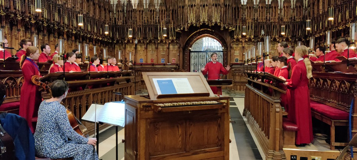 So proud of these <a href="/YorkMinChoir/">York Minster Choir</a> choristers, not just for learning Singet dem Herrn and nailing it today, but also for absolutely loving and relishing every moment of it. Nervous, excited smiles before, delighted smiles afterwards.
