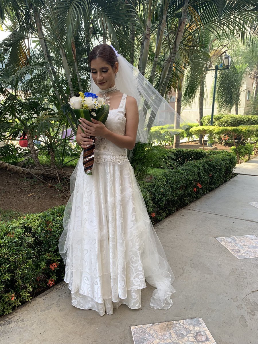 Yenifercrv's tweet photo. Ese día me sentía la más bella🥹♥️ https://t.co/x6HljUQMCT