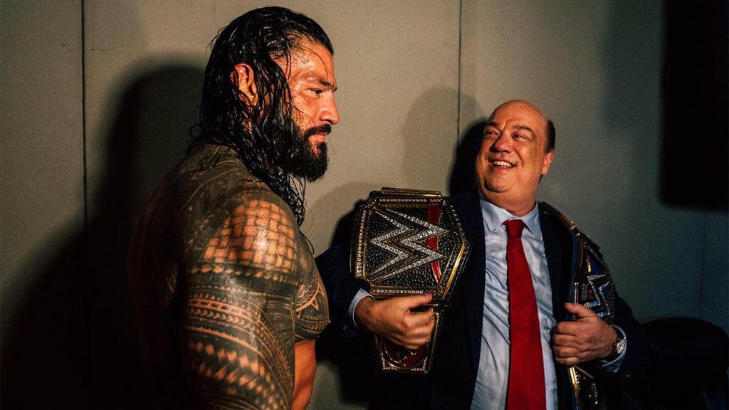 RomanBestPhoto2's tweet photo. Behind the scenes of #WWEMITB 
#RomanReigns #PaulHeyman #SoloSikoa #TheBloodline #WWE https://t.co/4ZhRZzZNfG