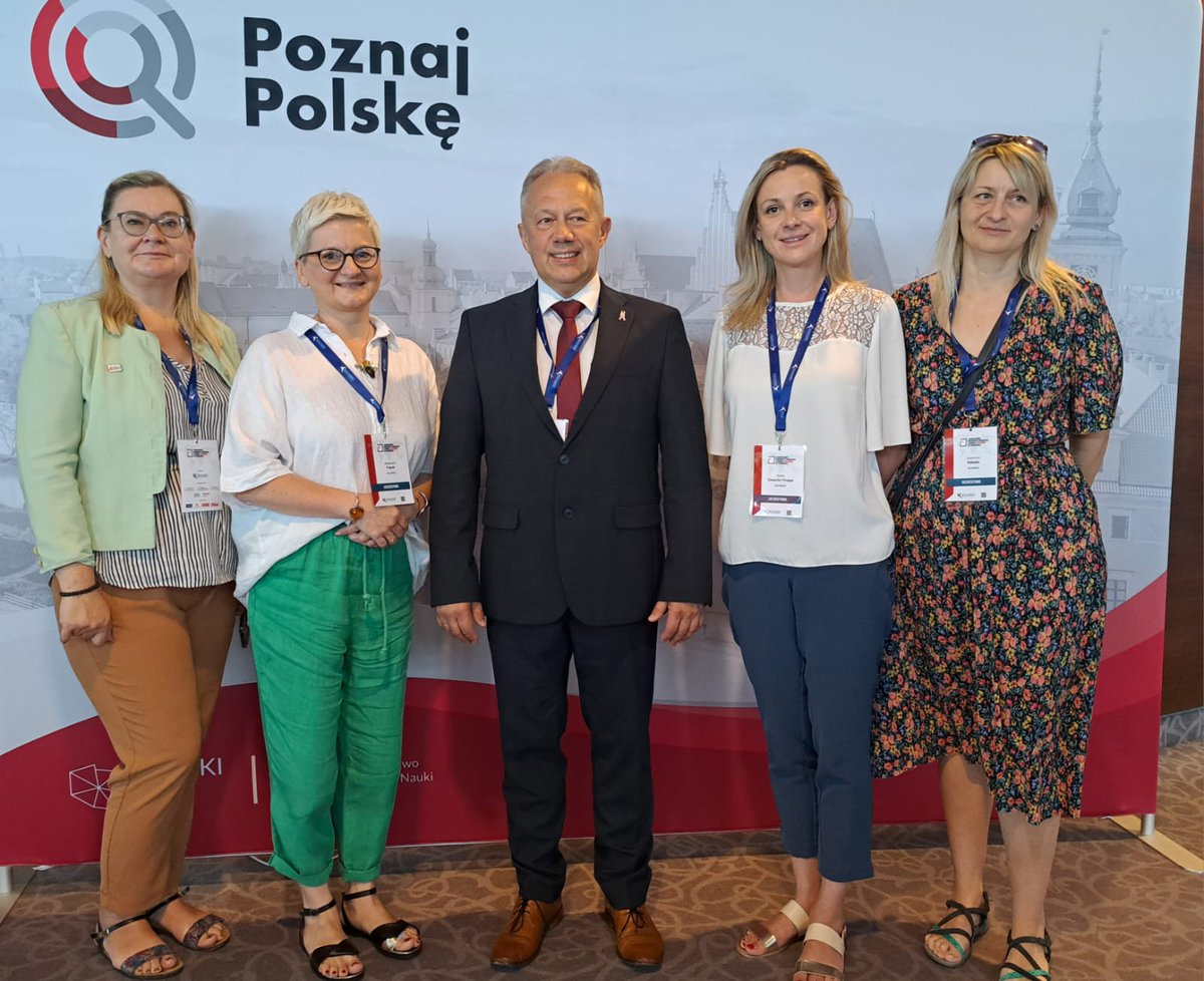 Together-Razem tweet media