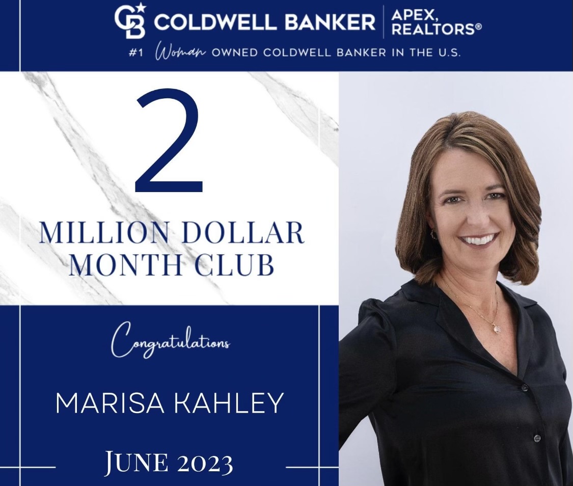 MDKahley's tweet photo. It was a busy month! Thanks to my clients and my team. They are awesome!
#marisakahleyrealtor #mkhomesdfw #CBAPEX #APEXAdvantage #Number1WomanOwnedCB https://t.co/7a3Ttj8NmT