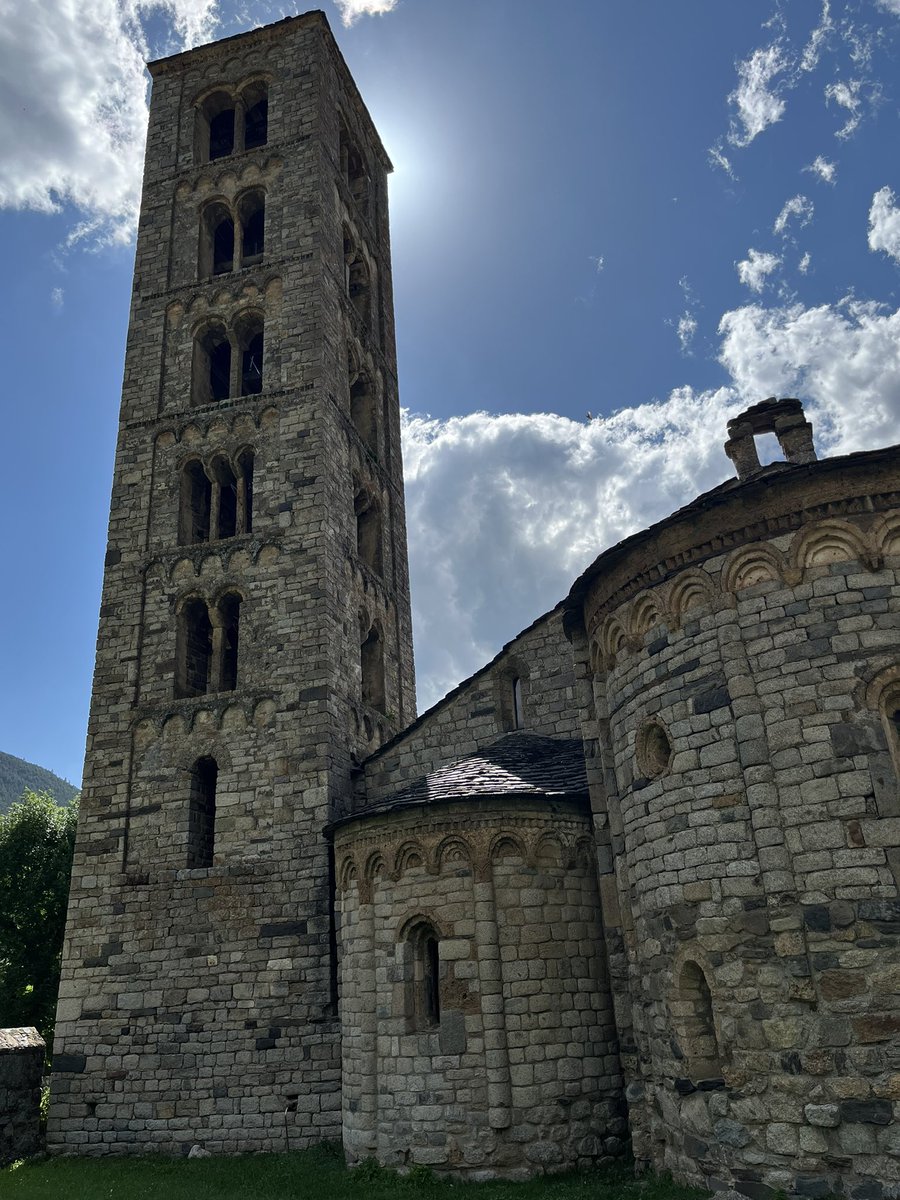 ⛰️ A l’Alta Rigaborça hem reclamat unes infraestructures dignes que vertebrin l’#AltPirineu. 

L’Eix Pirinenc és una carretera clau per al repoblament. ☑️ Hem aconseguit 260M€ que Madrid transferirà a la Generalitat per executar les millores estructurals que la N-260 requereix.