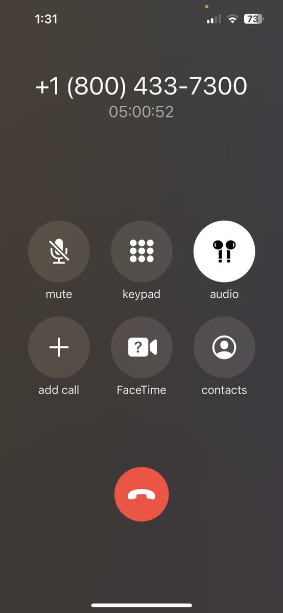 cogitationesmal's tweet photo. It has now been FIVE hours @AmericanAir and no response to the DM https://t.co/B8rCnlTo1u