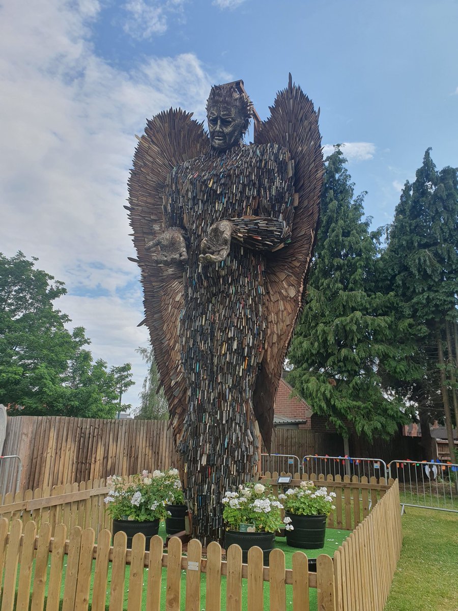 The #knifeangel currently on show in lichfield, a poignant reminder of the impact of knife crime especially in the paediatric population @BchMajorTrauma @NMTRG1