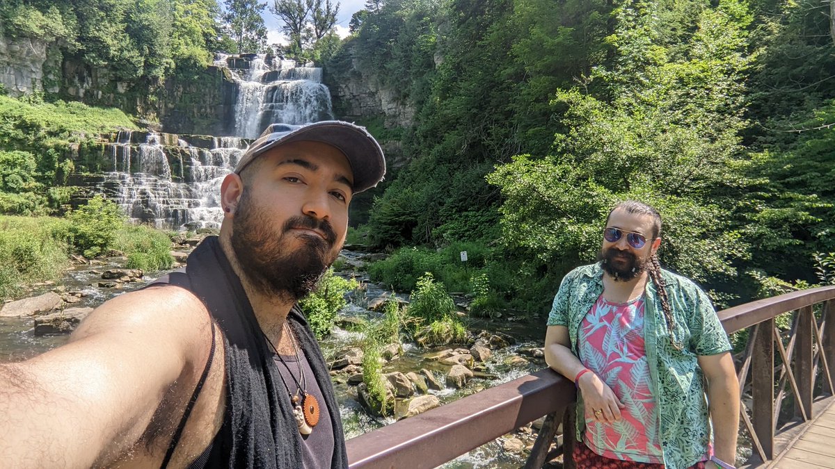 ElhoimLeafar's tweet photo. A beautiful day to visit the waterfalls, shower in the river and salutate Oshun in the borders of her watery empire. #14yearstogether 🏞️🌻🌊 https://t.co/fIzK4SOEnb