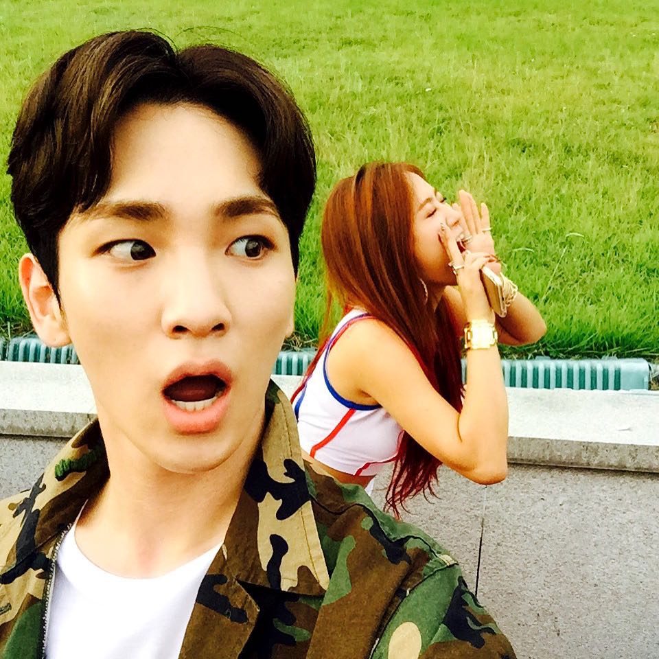 kibumonthisday's tweet photo. [150709] bumkeyk instagram update with sistar's soyou

“make it louder !!!”

“shake it!!! #soyou #key #91line #mcountdown” https://t.co/SHZEE3LJah