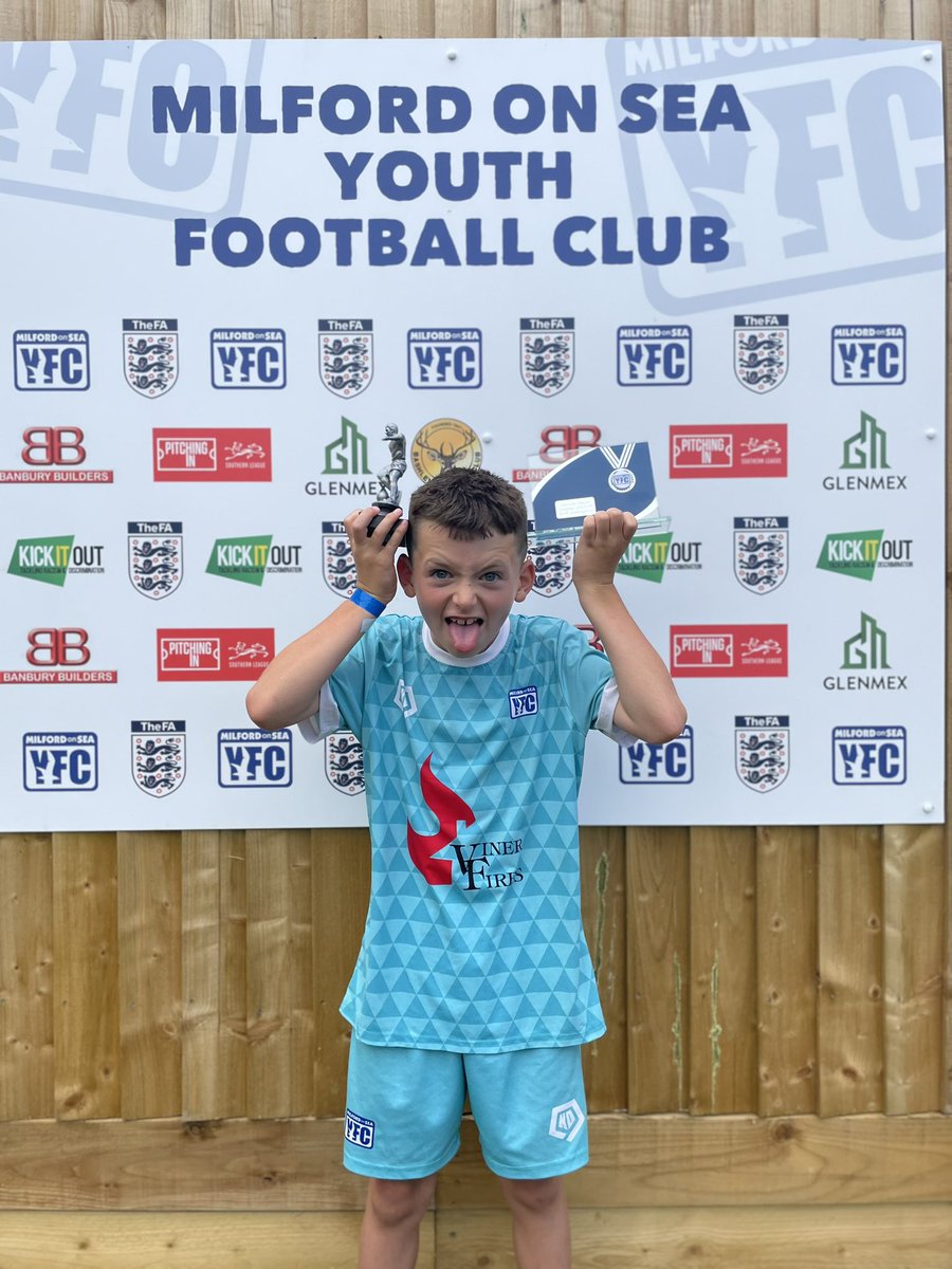 Miss PE Glenwin tweet media