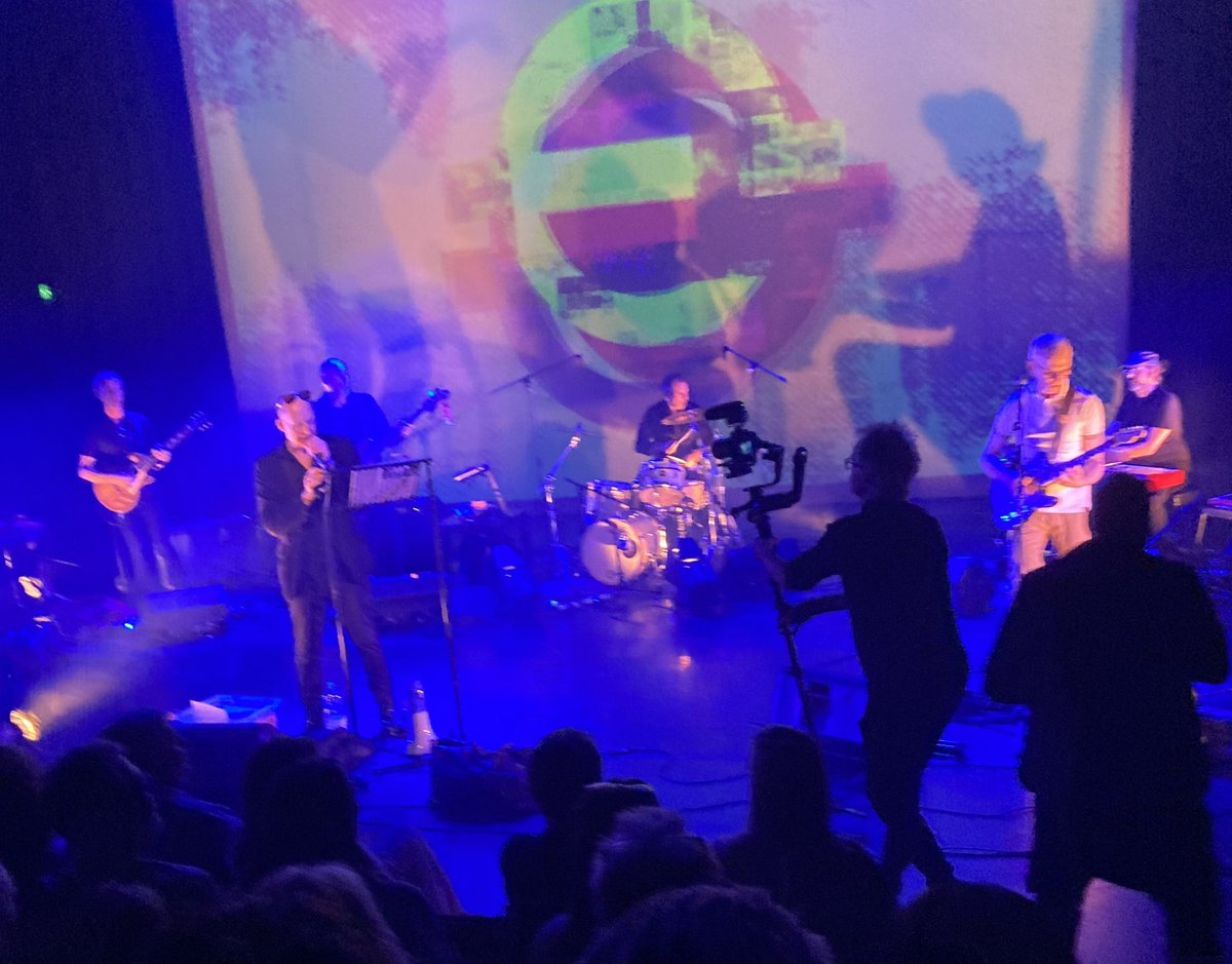 carrtogram's tweet photo. You’re possibly not going to believe me .. but.. The Prongs @projectarts was mindblowingly good. One of the truly great Dublin gigs! Buzzy, poignant, knowing, funky..etc etbleedincetra https://t.co/g3gLBs97O7