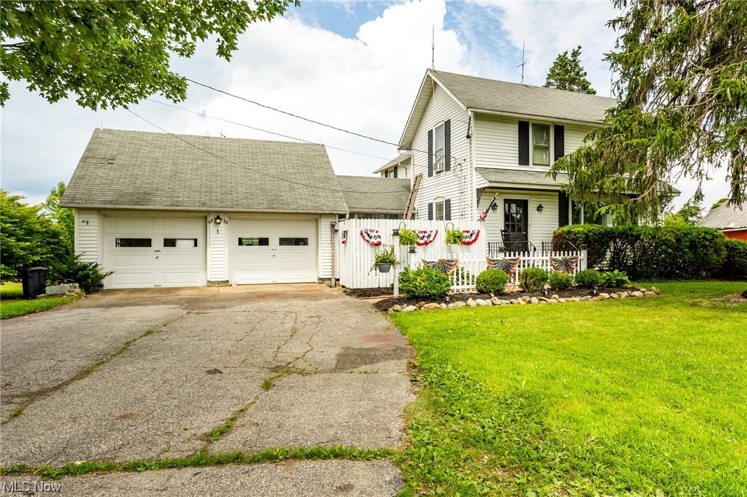 nikkiharsa's tweet photo. See a virtual tour of my newest #listing 52614 Garfield Rd #Wakeman #OH  https://t.co/IBKKCFuL82 https://t.co/LXdhb2P99M