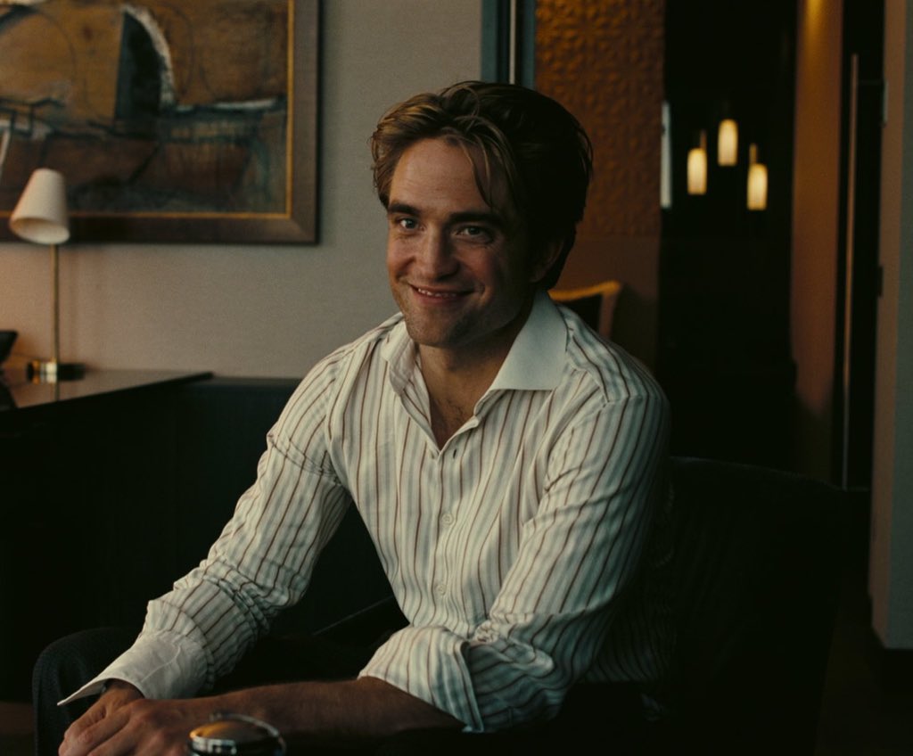 FilmUpdates's tweet photo. Christopher Nolan on not casting Robert Pattinson in ‘OPPENHEIMER’:

“He was busy… he’s very much in demand these days.” https://t.co/3zIVjG2U5U