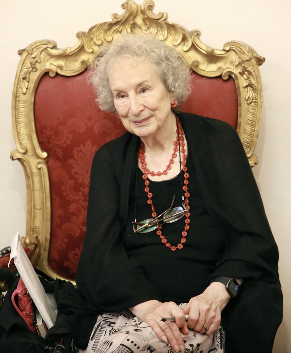 Angela Hewitt tweet media