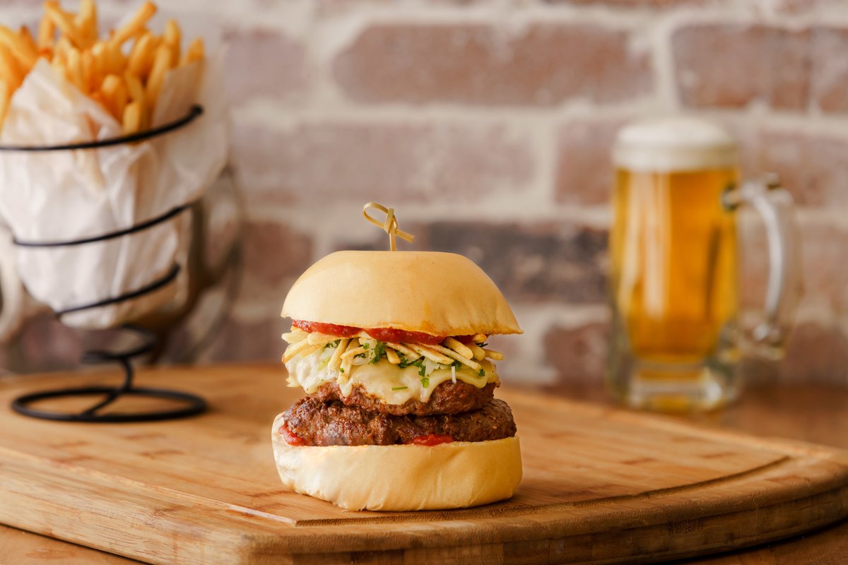 Celebrate the weekend with something tasty from Biscayne Tavern. No matter what you're craving, you'll find your next favorite meal here.