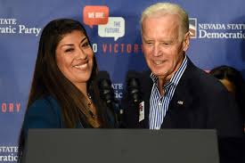 Mina36315513's tweet photo. @Roshan_Rinaldi @Wiseronenow This is real. Not Photoshop👇
📢Learn not to have anything to do with families
Because 👉Bill Clinton was a Democrat with married women
Joe Biden👉 was sued by Democratic wives
Nude photos of Kennedy's wife and...
Democrat 👉Hunter Biden slept with his brother's wife https://t.co/nvx6EVmTdM