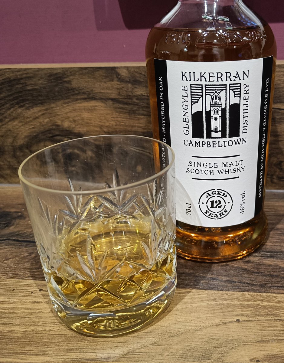 garryhunter's tweet image. Tonights #properdram is the 12yr old #Kilkerran from Glengyle Distillery in Campbeltown. Hidden in the away in a box for the last couple of years, it&apos;s a hidden gem: lightly peated, bit of vanilla, little bit of sea salt, a beautiful summer dram 🥃

#slàinte #LifeIsGood