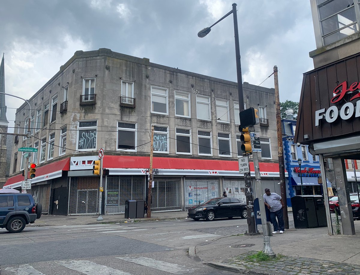 dope_teacher's tweet photo. Just imagine if this could be transformed into a training center. Where adults and youth could learn a skill. 
#workforcedevelopement #gtown 
#plumbing #electrical #carpentry #masonry 

@RepKinsey @RepDarisha @SenatorHughes @RepDwightEvans https://t.co/7A5lMMEsjw