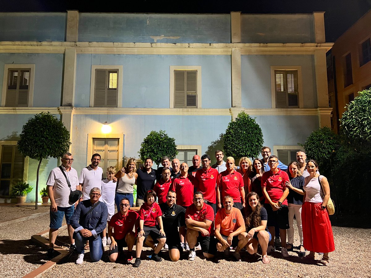 NASTICTARRAGONA's tweet photo. 🎇 El Genuine i el Cadet A convidats de luxe per presenciar des de Casa Canals l’última nit del Concurs Internacional de Focs Artificials Ciutat de Tarragona 2023.

🤗 Gràcies @TGNAjuntament per aquesta invitació tan especial‼️

#SentimenTarragoní https://t.co/8Yp9XY0zt2