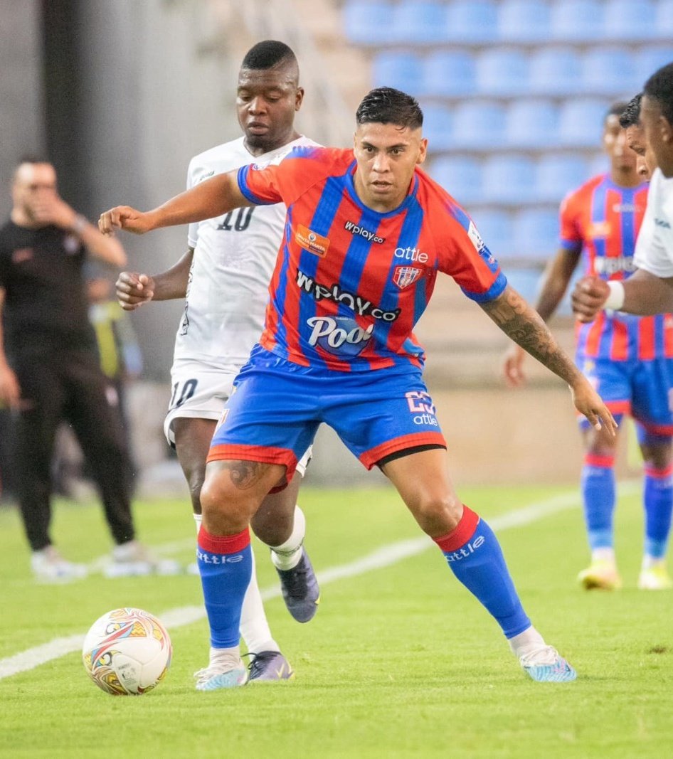 JuankCardonaF's tweet photo. 🚨🚨🚨
El volante Yamil Romero (28) no continúa en el @UnionMagdalena 
El argentino logró un acuerdo con las directivas, para finalizar su contrato. 🇦🇷

El extremo jugó 884 minutos entre Liga y Copa, anotó un gol, recibió dos tarjetas amarillas y dos rojas. ⚽ https://t.co/woXfeal3Y7