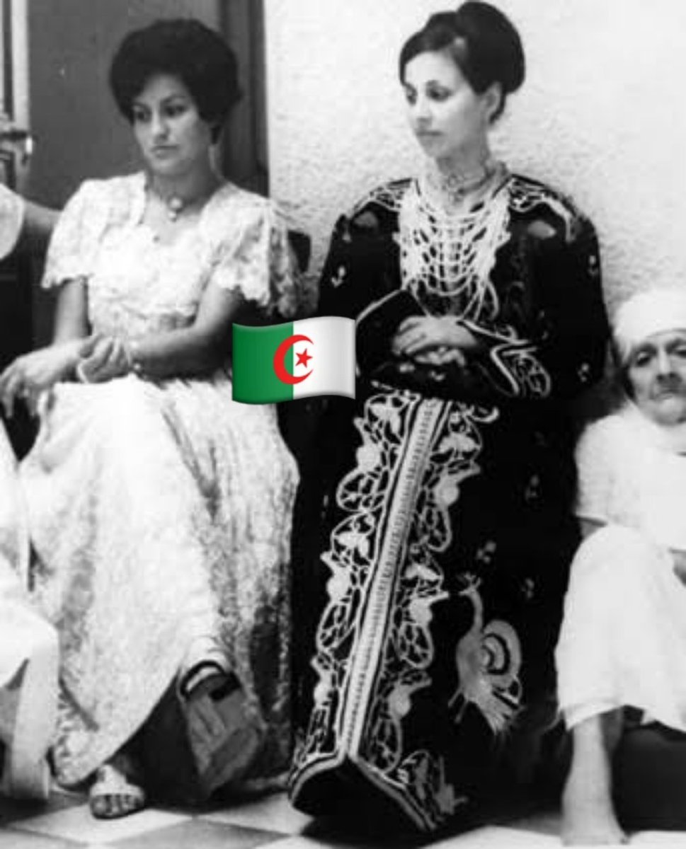 قفطان القاضي الجزائري 🇩🇿❤️
#القفطان_الجزائري #قفطان_القاضي_الجزائري #الجزائر 
#algerian_caftan #caftan_elkadi #Algeria #algérie #algérienne #dz #caftan_algérien 
#Palestine 
#فلسطين