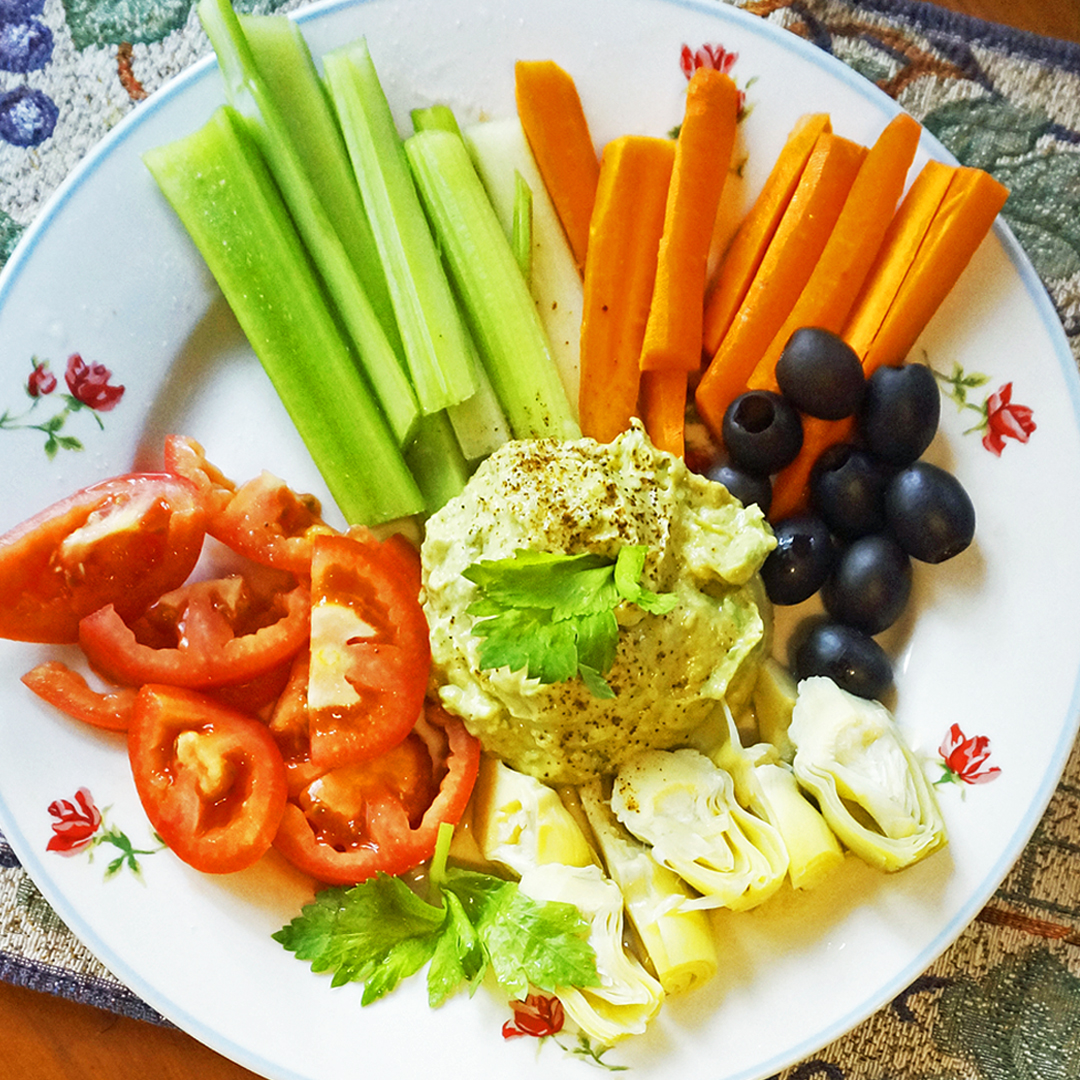 Jazzyvegetarian's tweet photo. My zesty Sriracha-Lime Guacamole is perfect to serve for a tasty appetizer or light luncheon.🥑🥗🎉https://t.co/PBfioKbLrd
This #recipe is featured on #Createtvchannel this weekend. Check your local listings and #tunein! #Watch us on #CreateTV every week!
#veganfood #plantbased https://t.co/On3dCp6ZmH