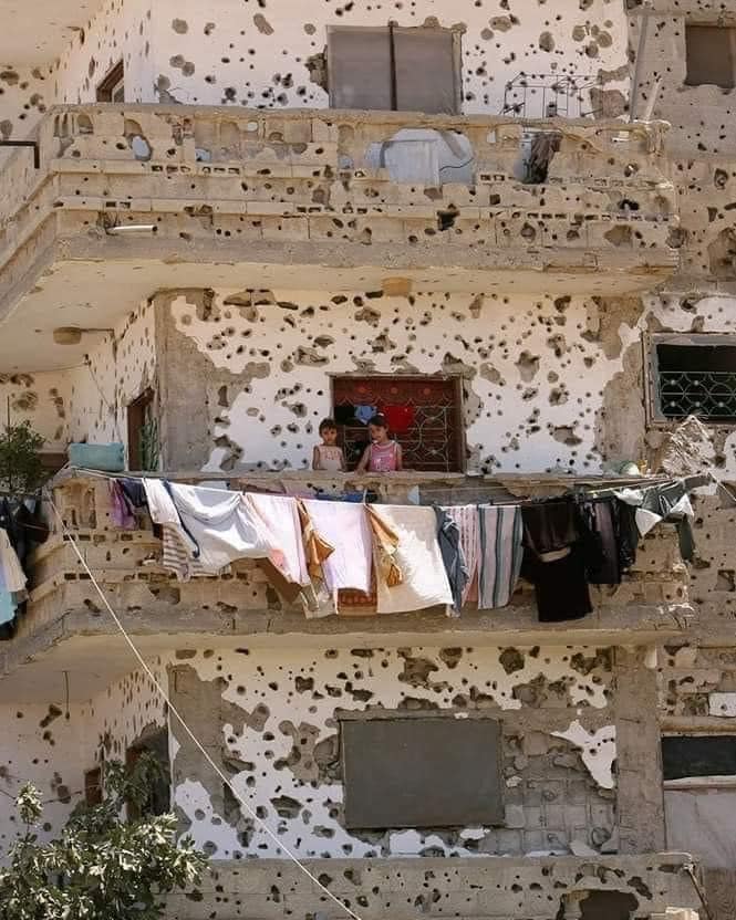 Γιατί δεν κάθονται στη χωρα τους να πολεμήσουν;
#Συρια