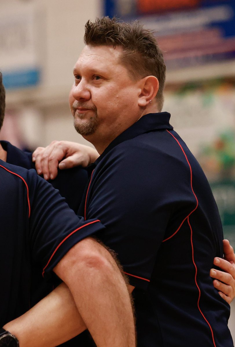 MickRandallHS's tweet photo. “We know everyone’s coming for us but we’re coming for them as well.”
SA Country is on the verge of U16 Nationals history &amp; coach @BenMacculloch couldn’t be more proud. Iceman Ethan Macdermot is one of the most exciting talents at the tournament.
READ: https://t.co/gyQ0VDNRQ9 https://t.co/2b9qxepdD6