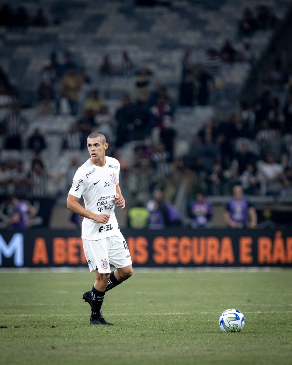 Feliz por cada oportunidade!!🖤🦅 Vai Corinthians!