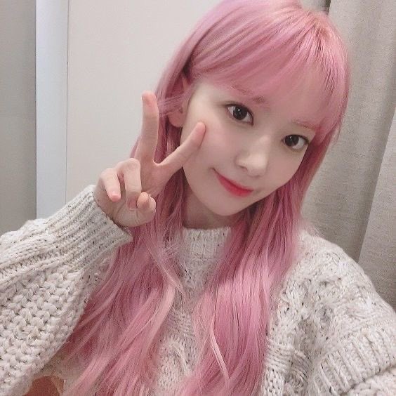 pink attack tweet media