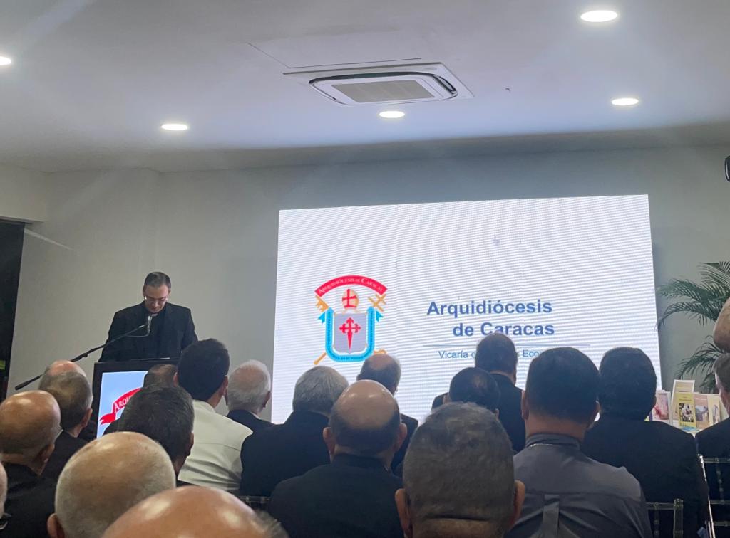 #Iglesia #Sociedad|| Este, #08Jul, el Centro Pastoral 'José Alí Lebrún',  ha inaugurado su Cancillería y presentado tres nuevas obras del Archivo Histórico Arquidiocesano de Caracas. Con la bendición del Cardenal Baltazar Porras y los miembros de la CEV.