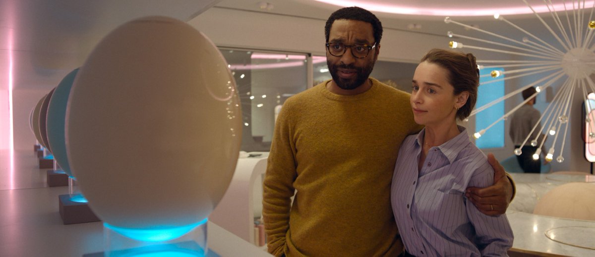 celinde_louisa's tweet photo. New promotional screenshots of Emilia Clarke's upcoming film, The Pod Generation. PART 2.

Source provided by a friend of mine.

#emiliaclarke #thepodgeneration https://t.co/LKMxXS3T5R