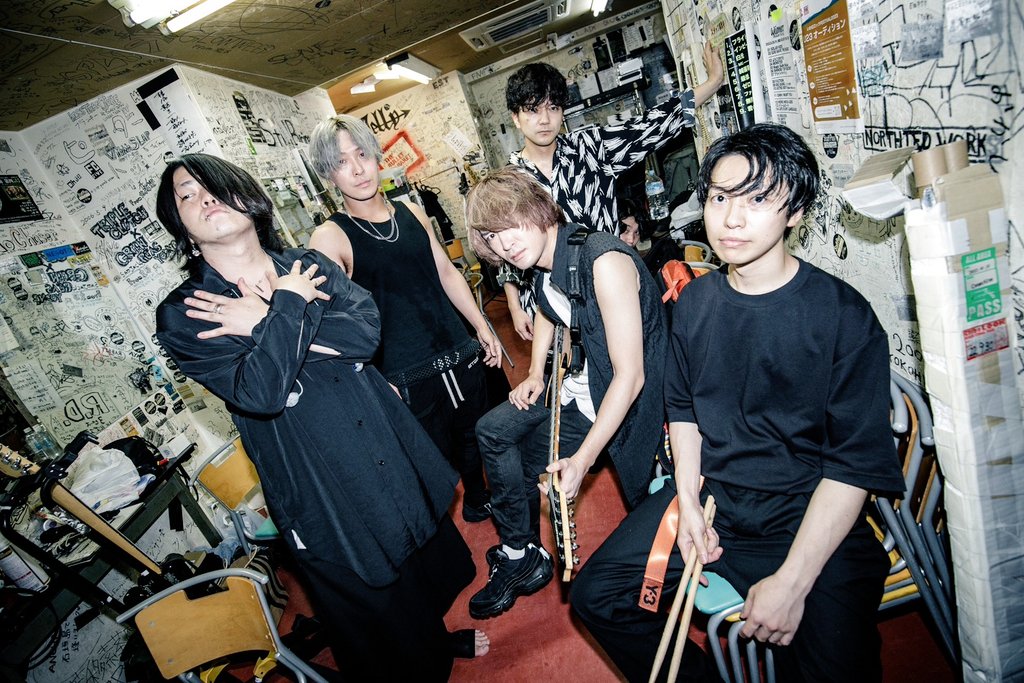 acor_official's tweet image. ALVA : ONE MAN TOUR 2023 EXTRA SHOW w/CROWS ALIVE(@CrowsA_official)

2023年7月8日
場所 : 新潟 GOLDEN PIGS RED

photo by @haru96_s

#ALVAONEMANTOUR2023EXTRASHOW
#CROWSALIVE
#acor