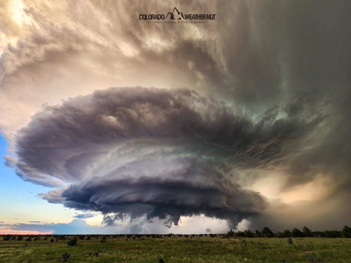 HOLY MOTHER OF GOD!!!
N OF KIM, CO

#cowx #wxtwitter #StormHour <a href="/NWSPueblo/">NWS Pueblo</a>