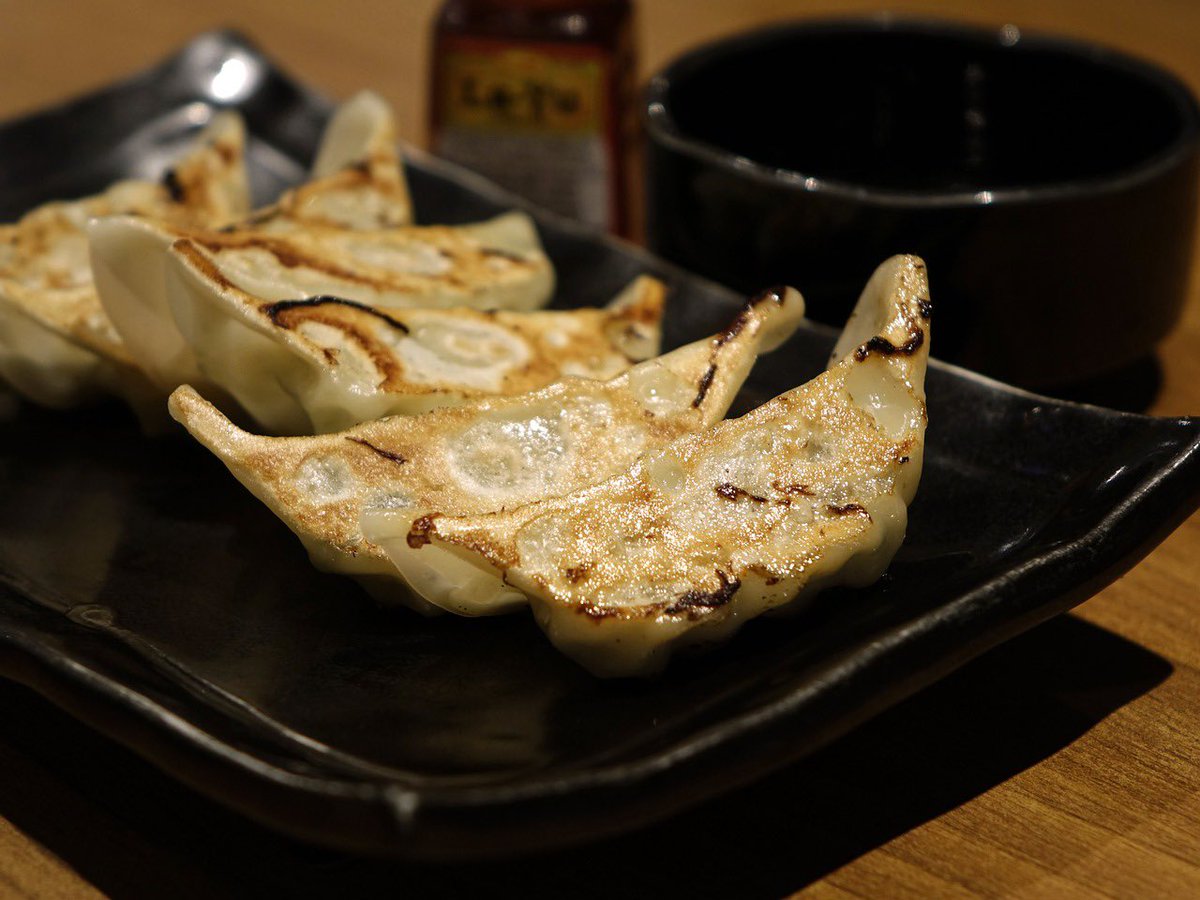 SATAERIBLOG's tweet photo. 7月9日のToDoリスト

・料理教室
・読書
・他ブログを読む（1記事）

久しぶりに料理教室に行きます！☺️

作る料理は羽根付き餃子とエビチリ🥟🍤

普通の餃子は食べたことがありますが、羽根付きは初めてなので食感や味などが楽しみですね！😋

#ブログ初心者
#ブログ仲間と繋がりたい
#羽根付き餃子 https://t.co/QWxxOnD84U