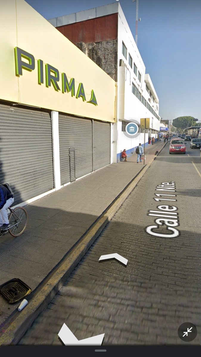 elincorrectosoy's tweet image. #Indignante 🚨 | Nuestra ciudad se convierte en la ciudad de las balas. Asalto con arma de fuego en #PIRMA de la 11 norte y 2 pte, Centro Histórico de #Puebla; hay un oficial lesionado. Evite la zona. ⚠️ @eduardorivera01, ¿dónde está la seguridad prometida? 🧐