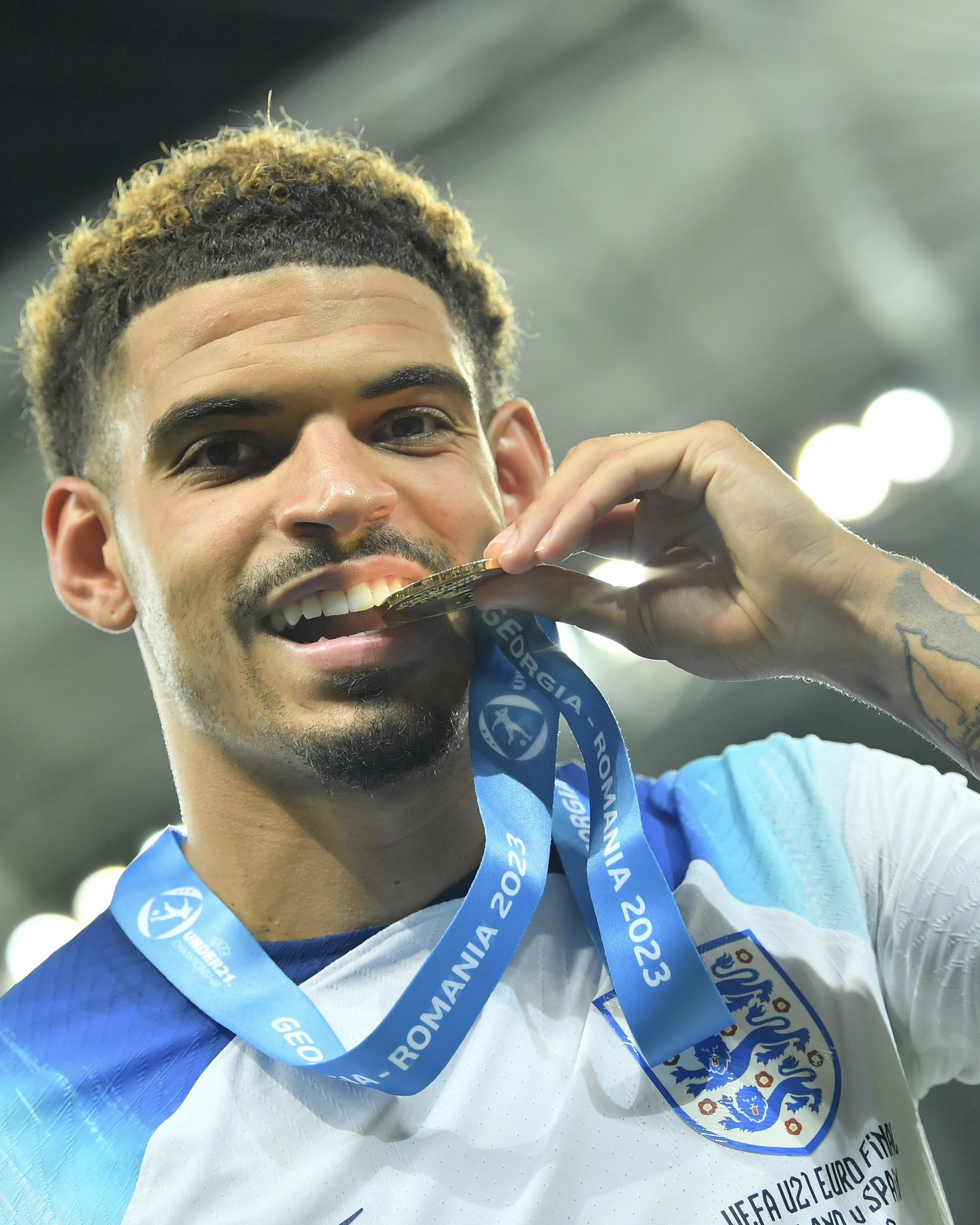 GibbsWhite on Twitter "History made! European Champions!!! ️🏴󠁧󠁢󠁥󠁮󠁧󠁿 England https//t