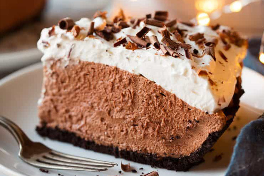 CocinayVino's tweet photo. ¡Explosión golosa🎆! Pie de mousse de chocolate📷. https://t.co/G5JrMei6JH https://t.co/pr19N3FNk3