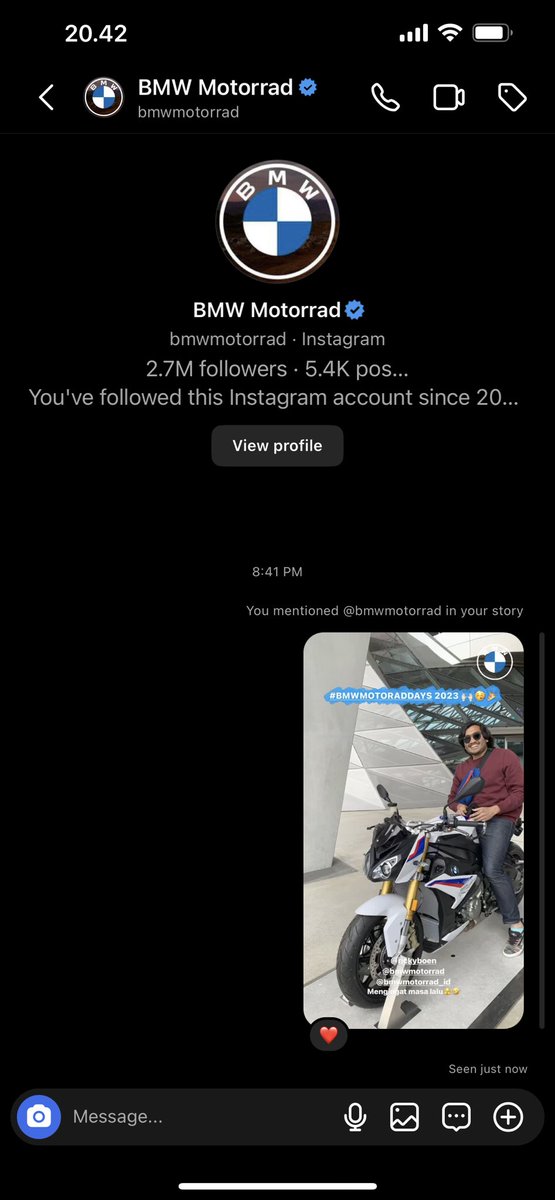 ichsanfulus's tweet photo. Sumpah norak bet, kesenengan sendiri dilike sama official bmw motorad german sama di repost motorad indonesia🥹🤣

Moga suatu saat ada rejekinya beneran punya juga deh bmw motorad.. Amin ya Allah🥹🤲🏻 https://t.co/yifIlmX580