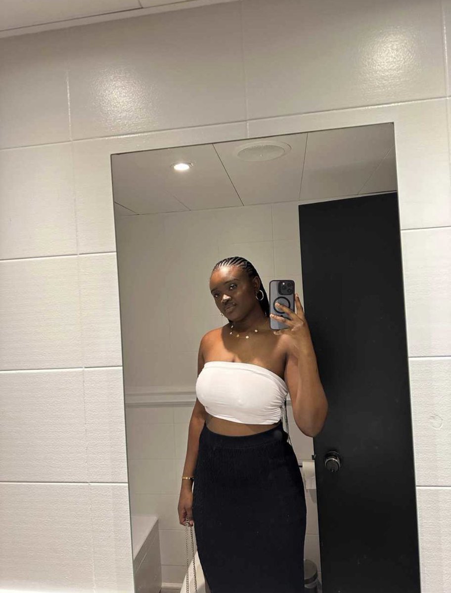 Biggest Vawulencia tweet media