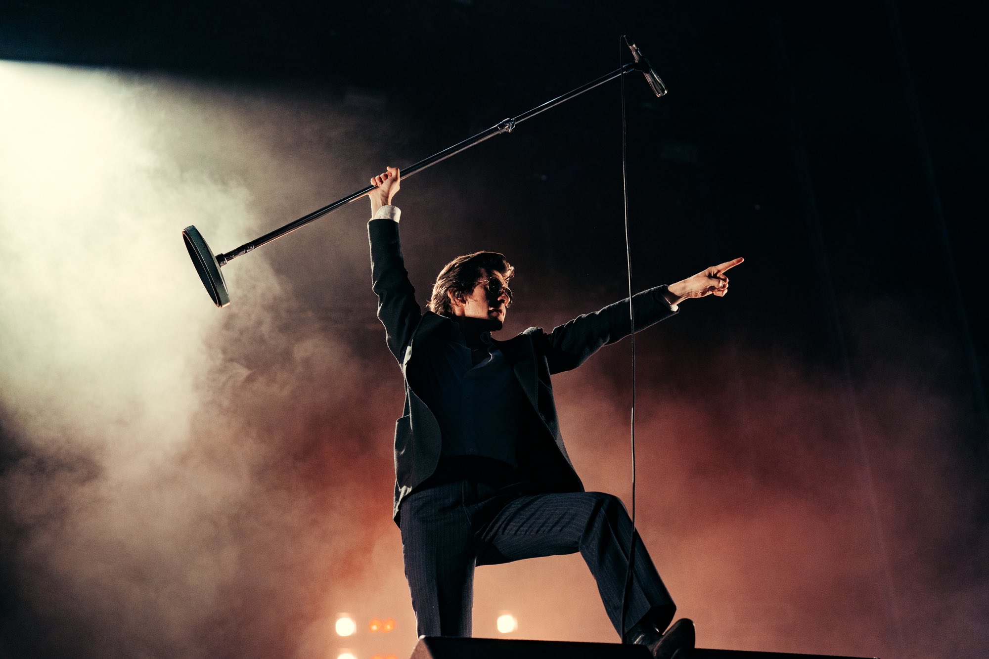 Arctic Monkeys Crawling Back To You